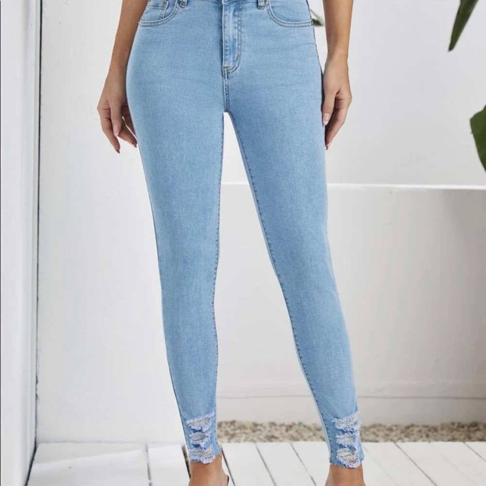 High stretch ripped skinny jeans:BRAND NEW